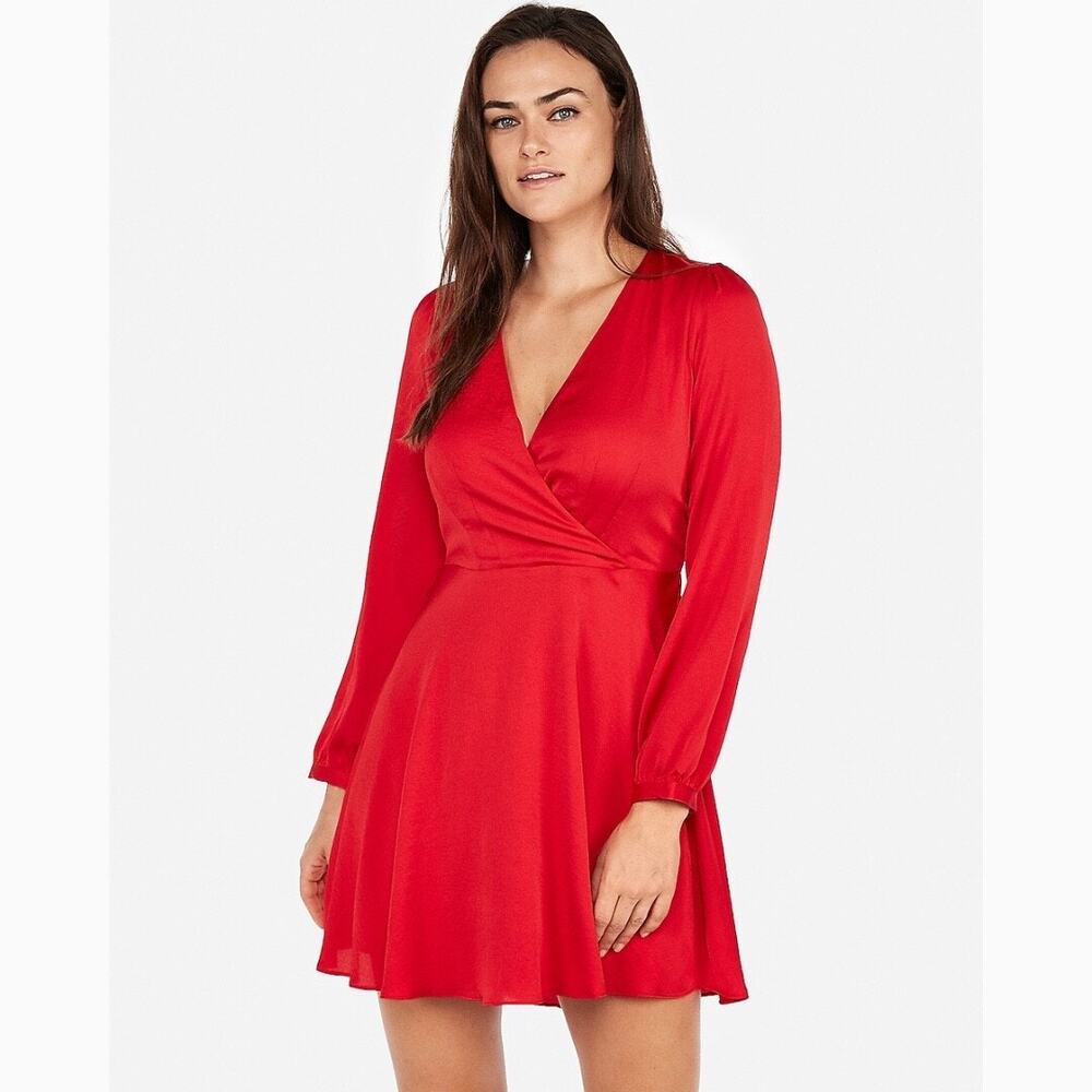 Express Women's Red Long Sleeve Surplice Fit And Flare Red Dress Size Large NWT